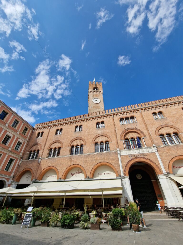Tour Segreto di Treviso: scorcio storico della città e percorso dedicato alla storia del tiramisù