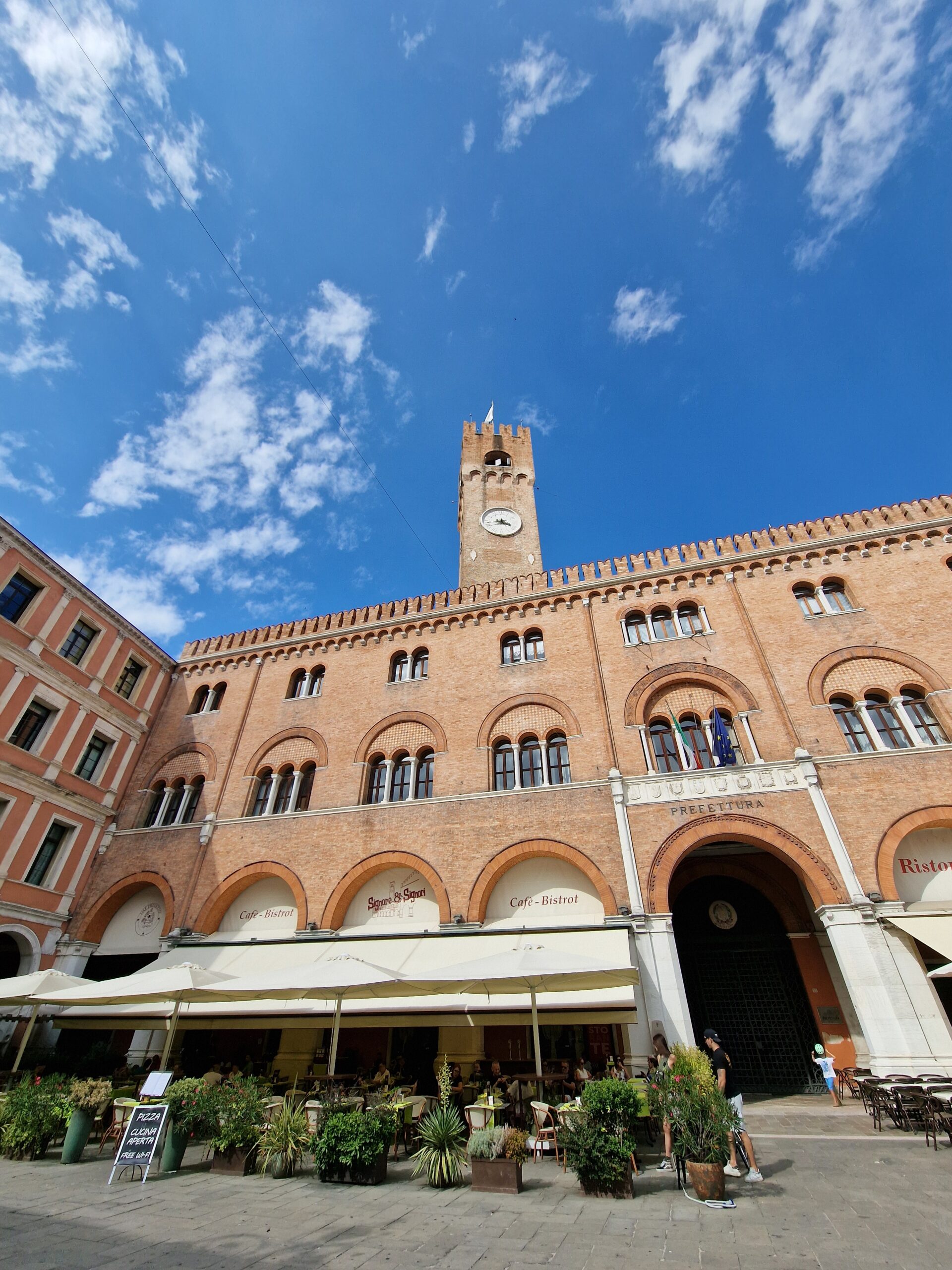 Tour Segreto di Treviso: scorcio storico della città e percorso dedicato alla storia del tiramisù